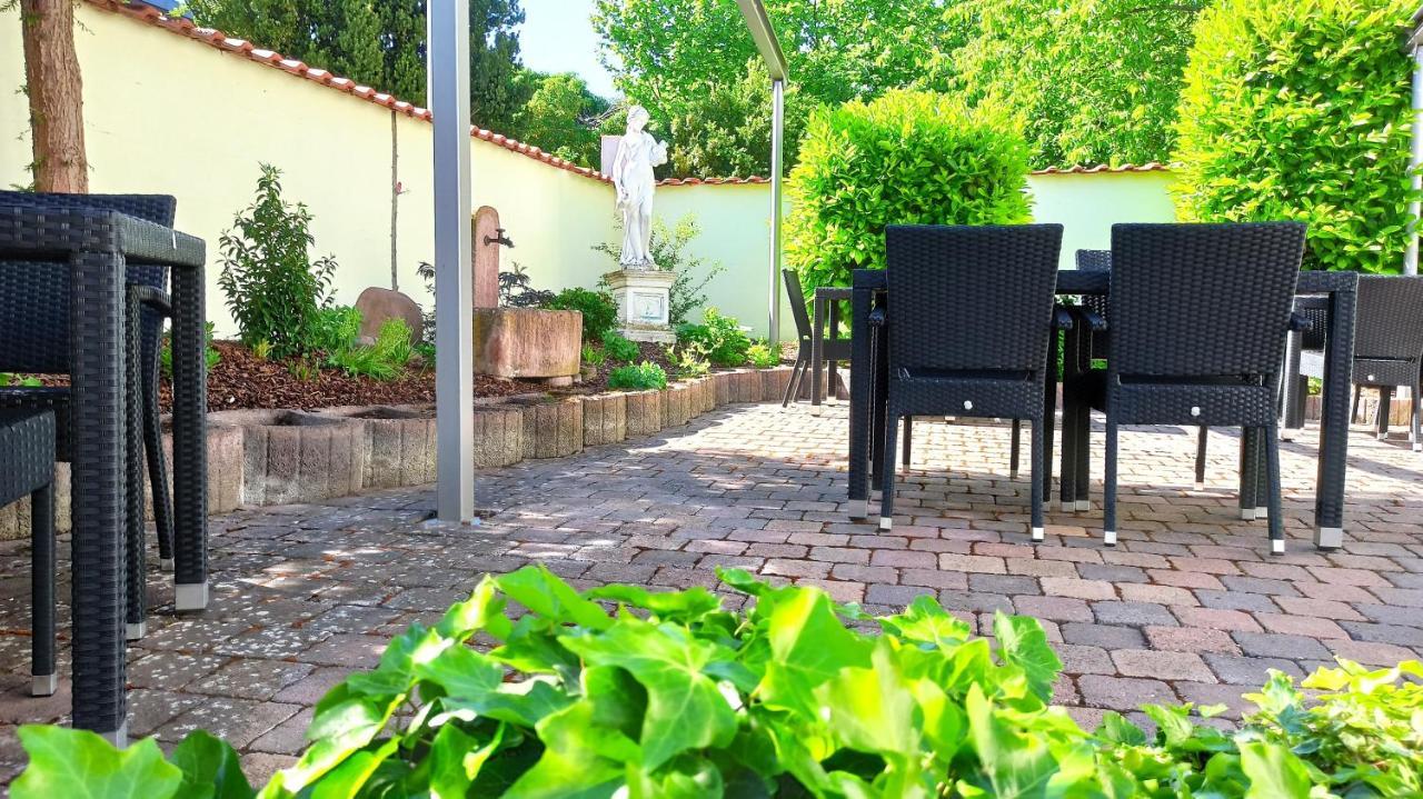 Hotel Speeter Weisenheim am Berg Εξωτερικό φωτογραφία