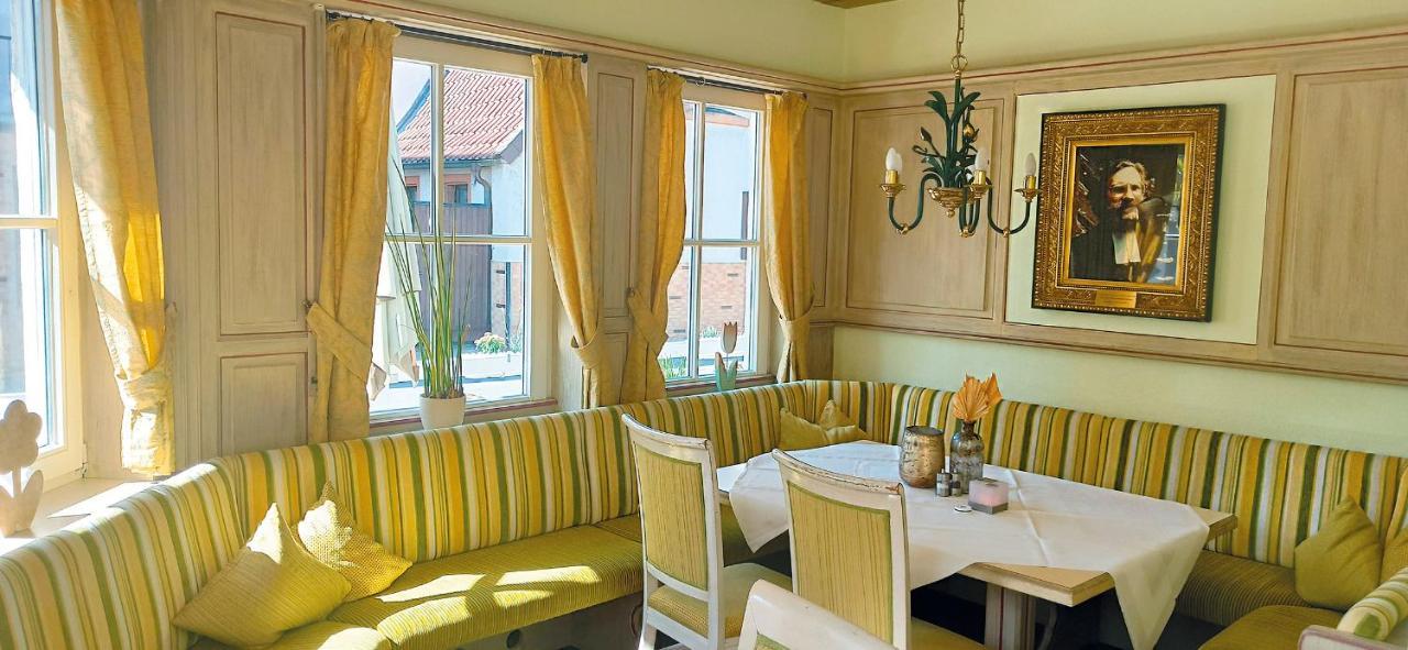 Hotel Speeter Weisenheim am Berg Εξωτερικό φωτογραφία