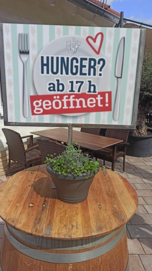Hotel Speeter Weisenheim am Berg Εξωτερικό φωτογραφία