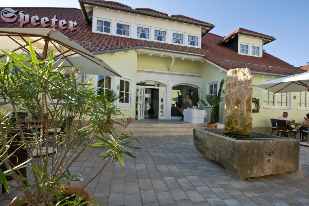 Hotel Speeter Weisenheim am Berg Εξωτερικό φωτογραφία