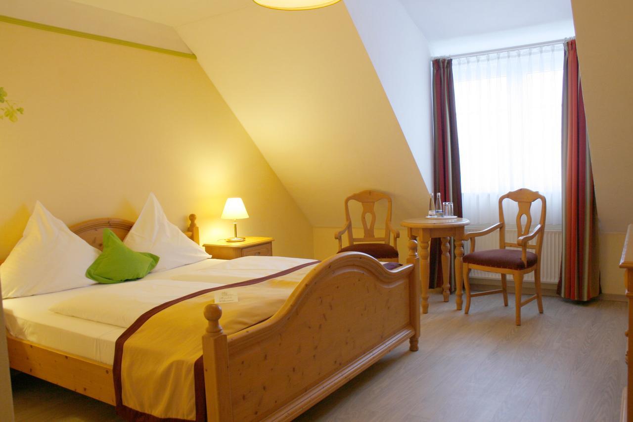 Hotel Speeter Weisenheim am Berg Εξωτερικό φωτογραφία