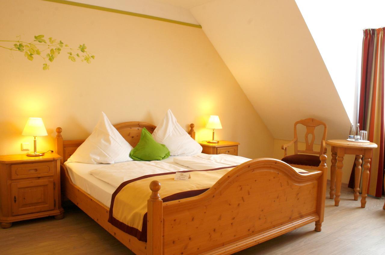 Hotel Speeter Weisenheim am Berg Εξωτερικό φωτογραφία