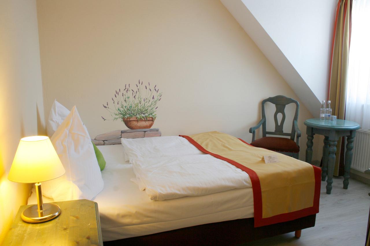 Hotel Speeter Weisenheim am Berg Εξωτερικό φωτογραφία